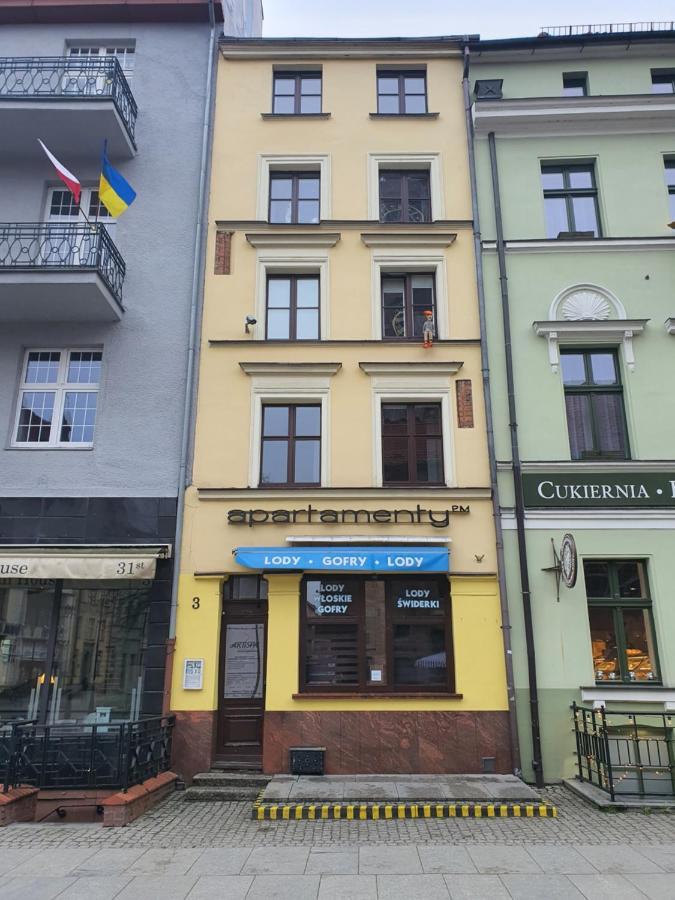 Apartament Z Widokiem Na Pomnik Kopernika - Rynek Staromiejski Torun Exterior photo