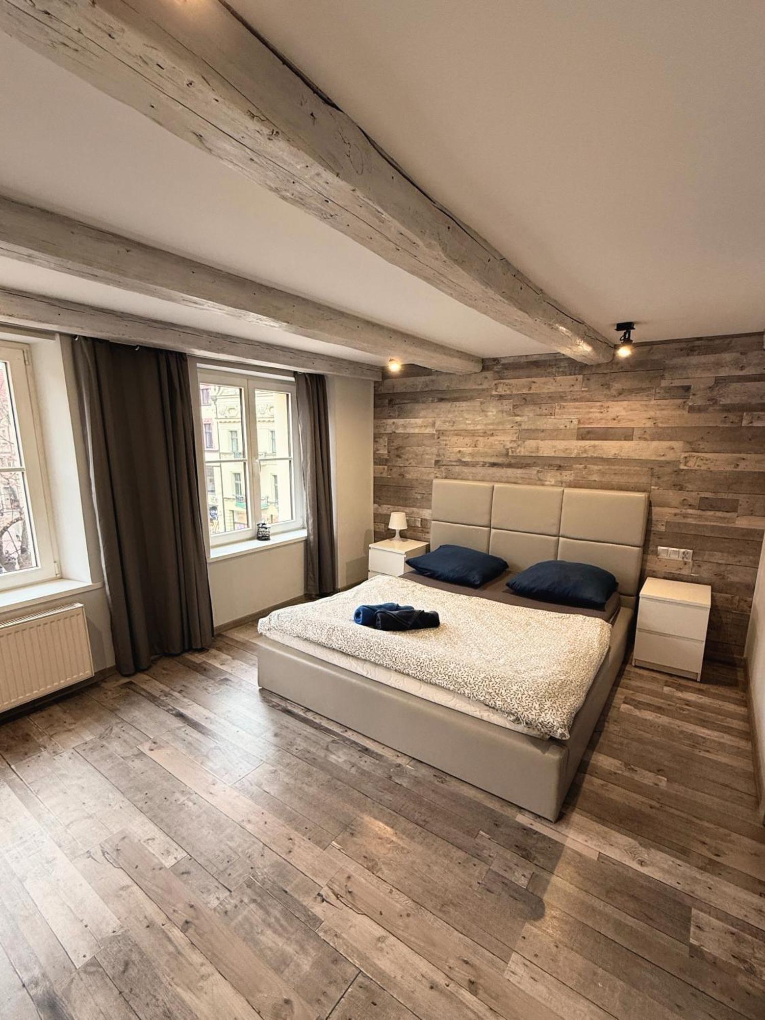 Apartament Z Widokiem Na Pomnik Kopernika - Rynek Staromiejski Torun Exterior photo
