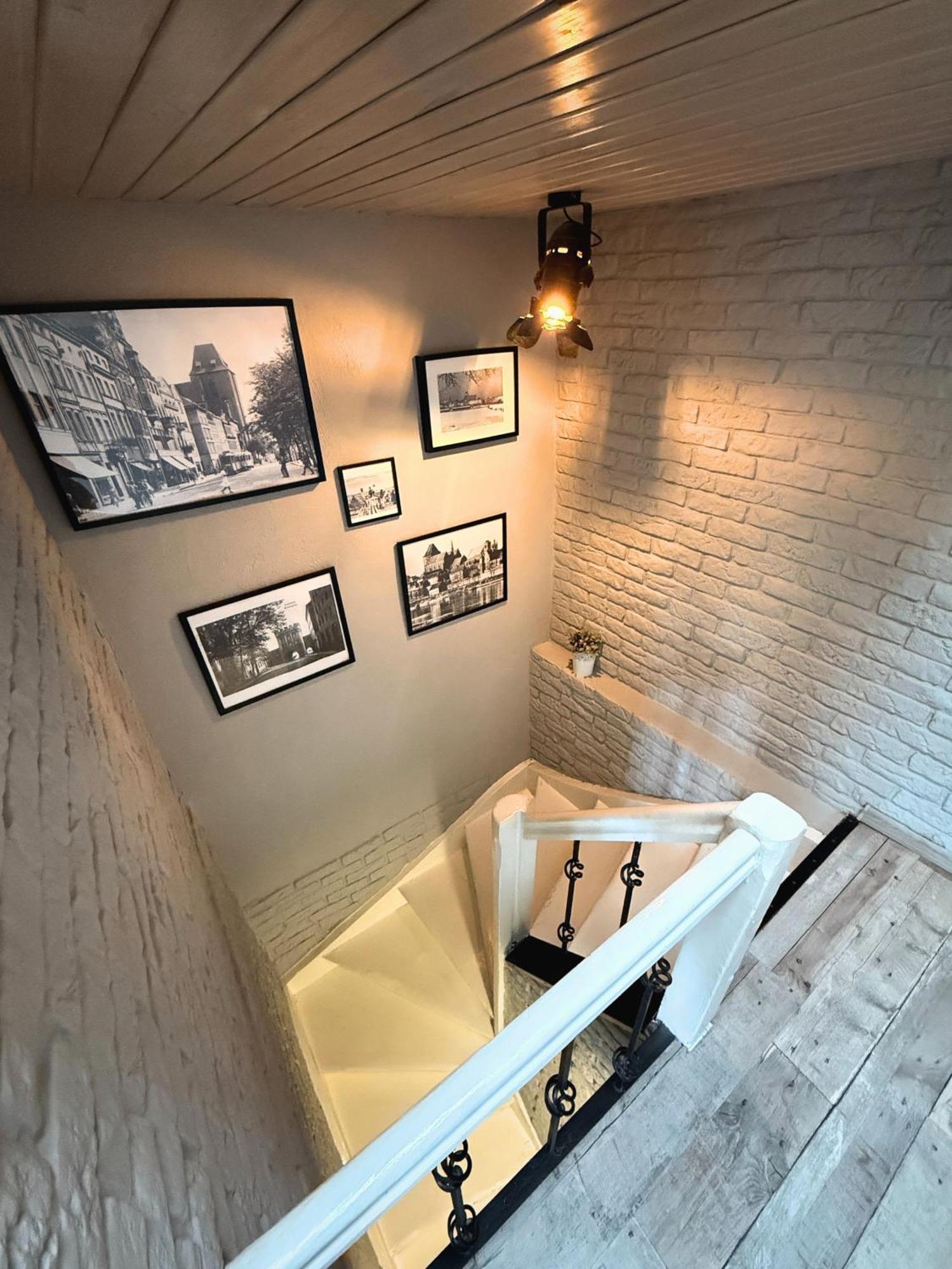 Apartament Z Widokiem Na Pomnik Kopernika - Rynek Staromiejski Torun Exterior photo