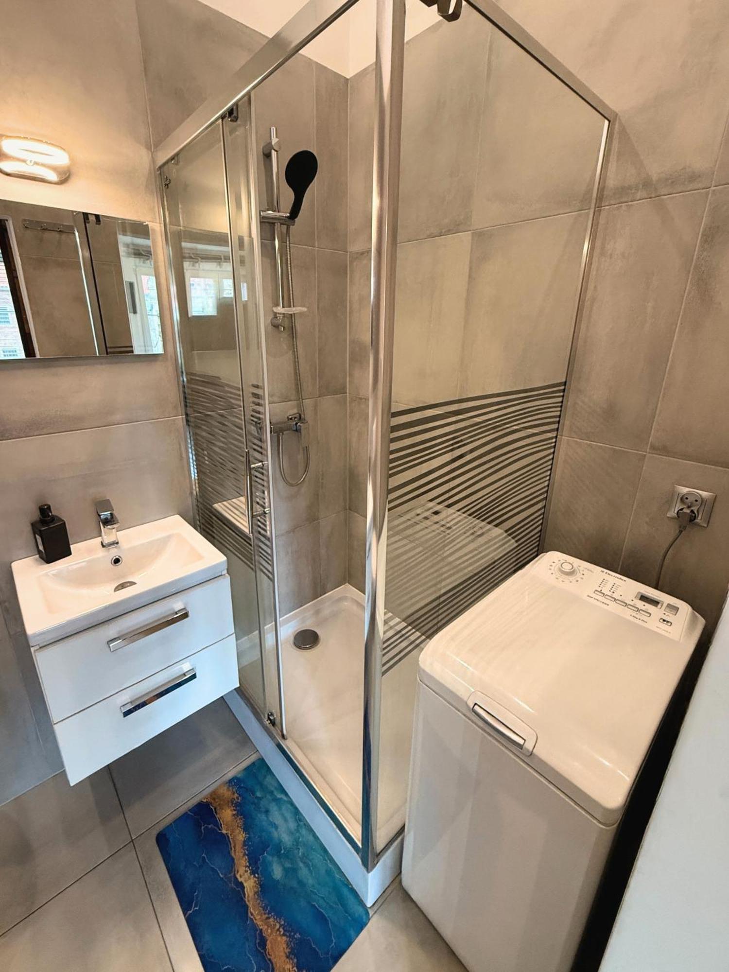 Apartament Z Widokiem Na Pomnik Kopernika - Rynek Staromiejski Torun Exterior photo